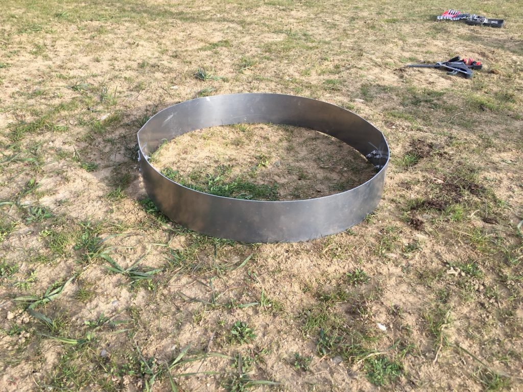 Bordures en acier Corten pour habillage arbre.